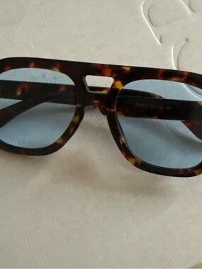 Tortoiseshell Blue Lens Men's Sunglasses - Unbranded